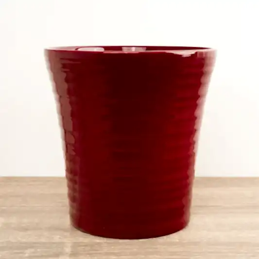 Ribbed Pot | Red | Pots & Planters